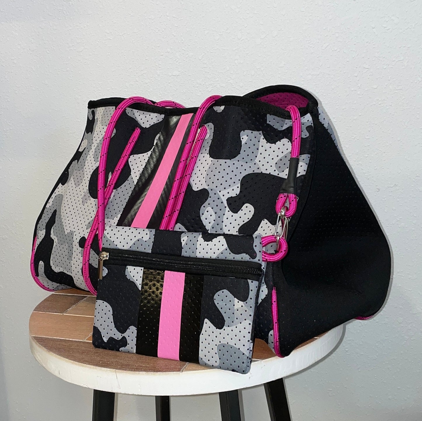 Hot Pink and Grey Camo Neoprene Tote Set